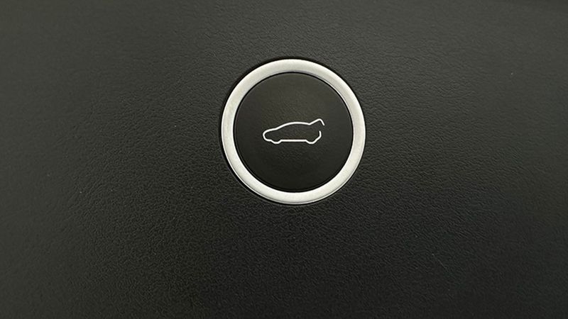 Tesla Model X • 2019 • 51,000 km 14