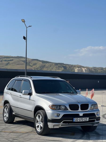 BMW X5 • 2004 • 338,000 km 3
