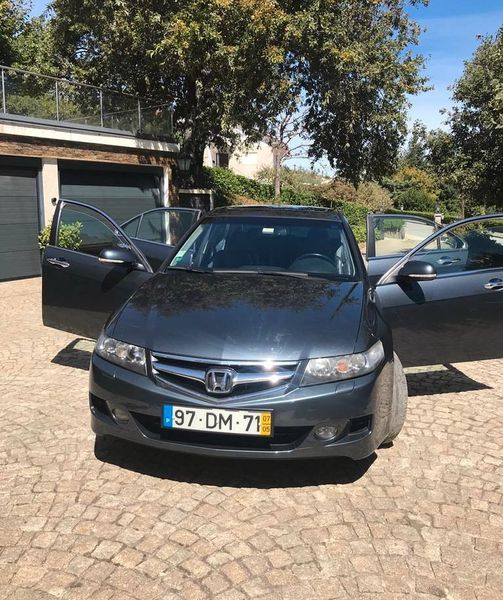 Honda Accord • 2007 • 200,000 km 1