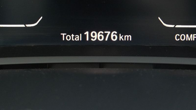 BMW 8 Series • 2021 • 19,676 km 6