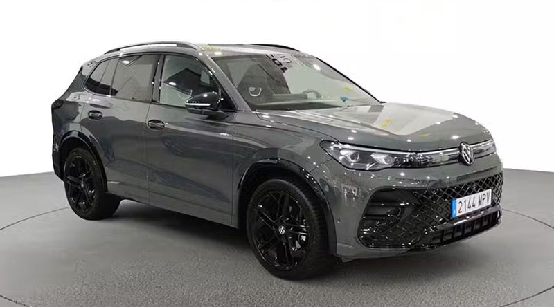 Volkswagen Tiguan • 2024 • 12,098 km 1