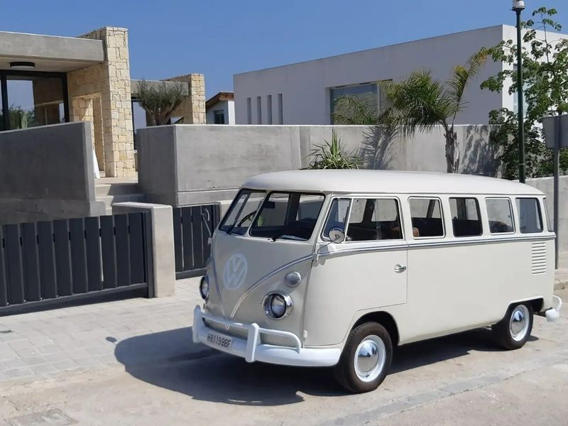 Volkswagen T4 • 1972 • 77,000 km 1