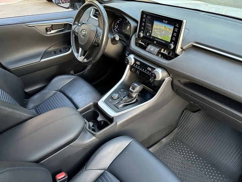 Toyota RAV4 • 2019 • 146,000 km 3
