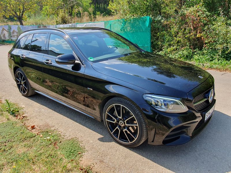 Mercedes-Benz C-Class • 2020 • 120,000 km 5