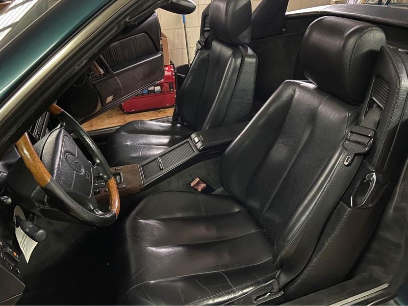 Mercedes-Benz SL • 1995 • 159,000 km 5
