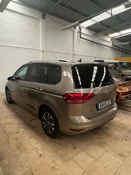 Volkswagen Touran • 2020 • 73,000 km 3