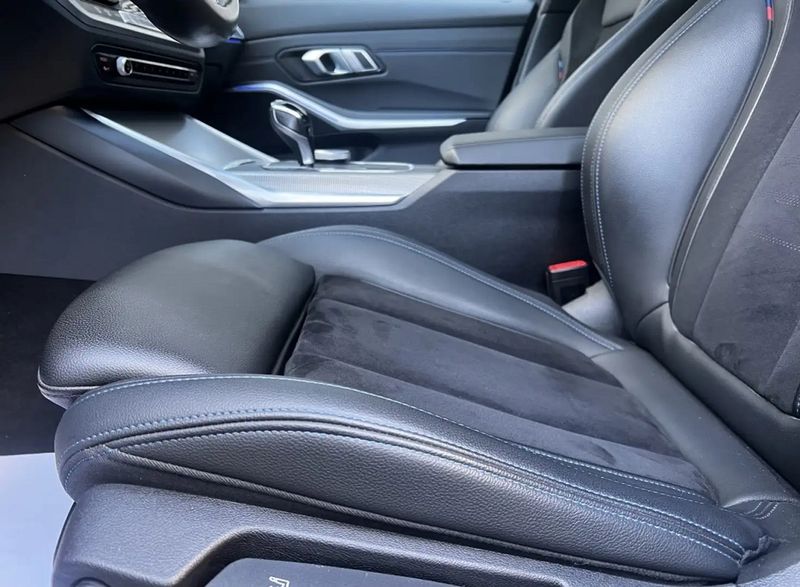 BMW 3 Series • 2020 • 147,000 km 4