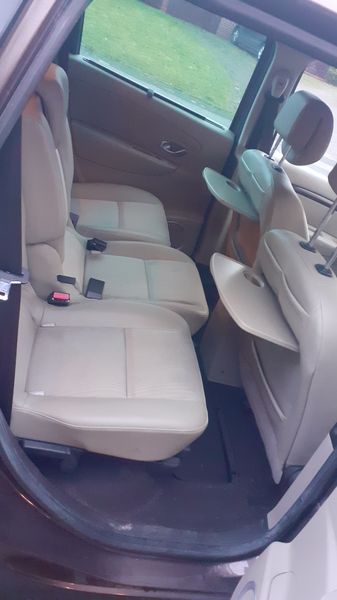 Renault Grand Scenic • 2010 • 95,000 mi 2