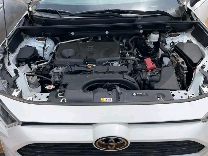 Toyota RAV4 • 2020 • 90 km 3