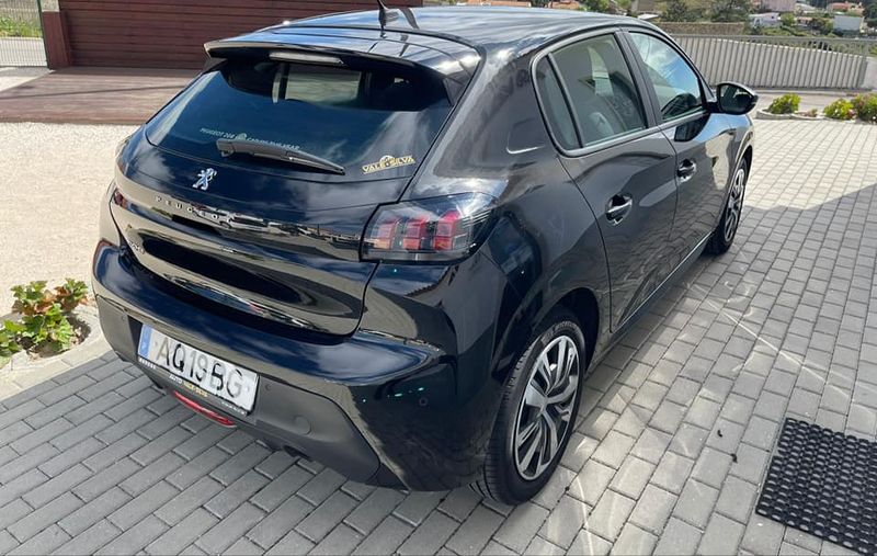Peugeot 2008 • 2020 • 50,000 km 4