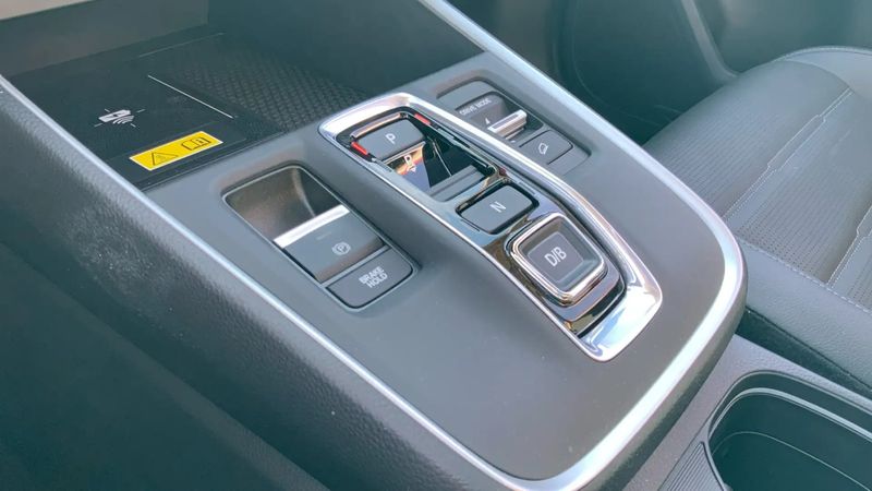 Honda CR-V • 2024 • 10,000 km 8