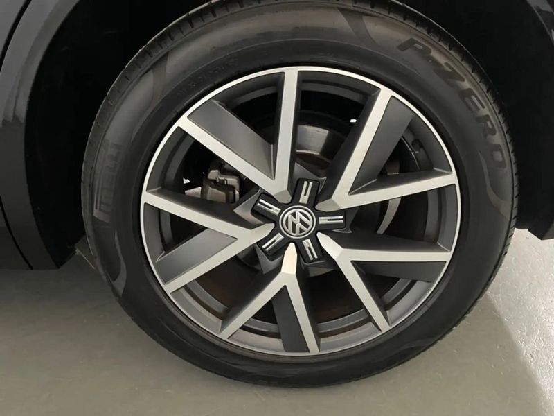 Volkswagen Touareg • 2019 • 83,000 km 13