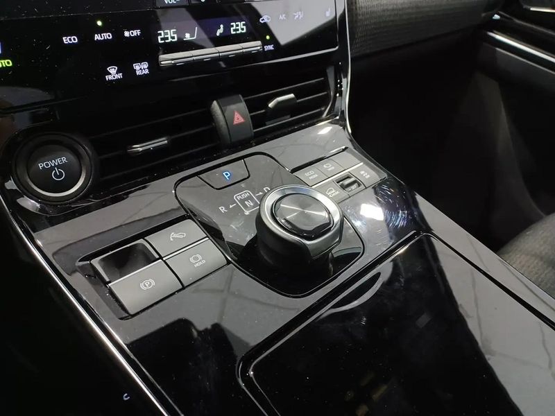 Toyota Belta • 2023 • 4,500 km 12