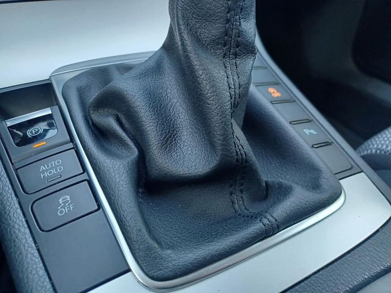 Volkswagen Passat • 2012 • 32,000 km 3