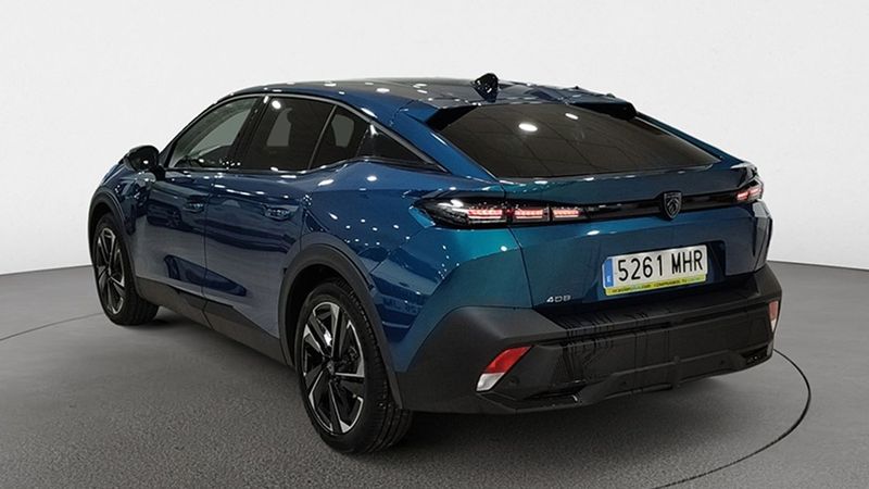 Peugeot 408 • 2023 • 8,800 km 3