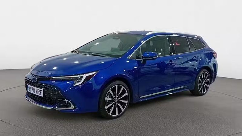 Toyota Corolla • 2024 • 5,424 km 1