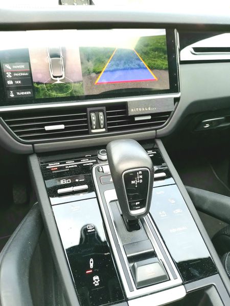 Porsche Cayenne • 2019 • 89,000 km 3