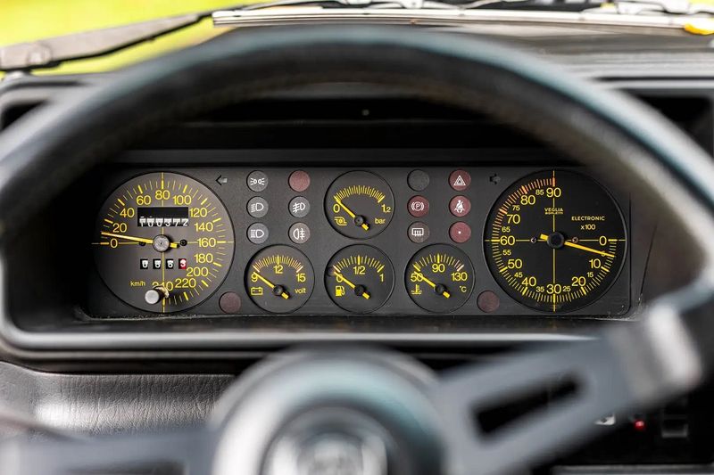 Oldsmobile LSS • 1990 • 100,500 km 8