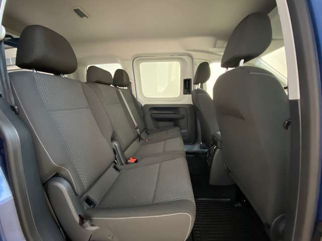 Volkswagen Caddy • 2018 • 105,735 km 10