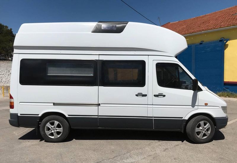 Mercedes-Benz Sprinter • 1996 • 350,000 km 5