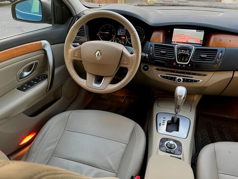 Renault Laguna • 2008 • 50,000 km 8