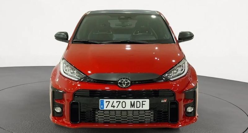 Toyota Yaris • 2023 • 9,927 km 11