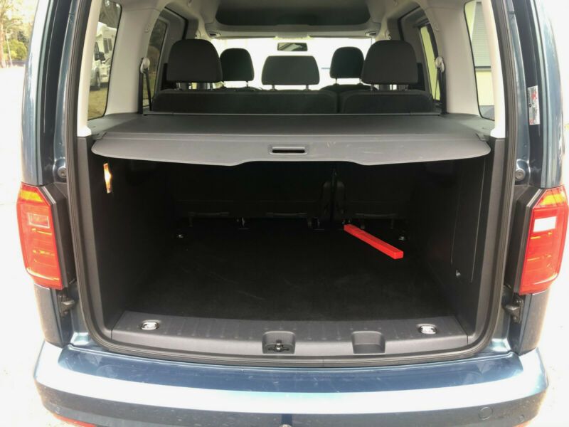 Volkswagen Caddy • 2015 • 67,300 km 2