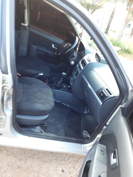 Volkswagen Fox • 2009 • 110,000 km 10