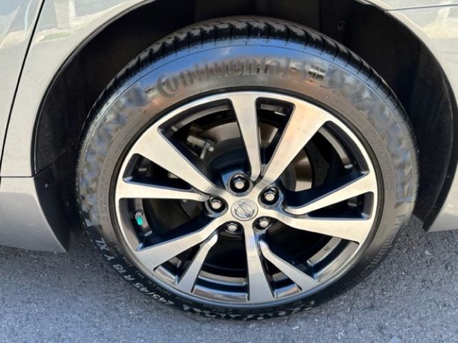 Nissan Maxima • 2016 • 55,600 km 13