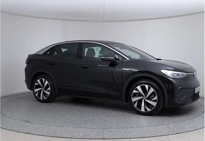 Volkswagen ID.4 • 2023 • 39,000 km 1