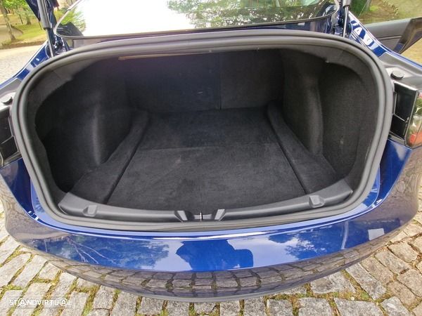 Tesla Model 3 • 2019 • 104,000 km 13