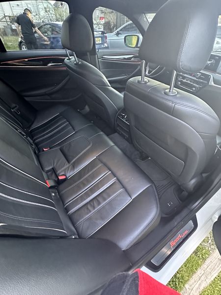 BMW 5 Series • 2018 • 63,000 km 8