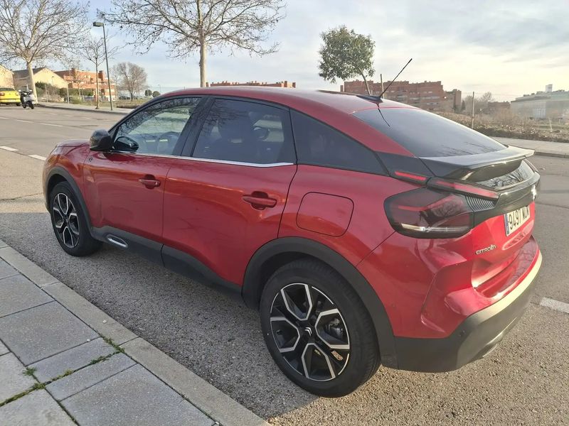 Citroën C4 • 2023 • 30,000 km 3