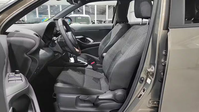 Toyota Yaris • 2023 • 8,944 km 4