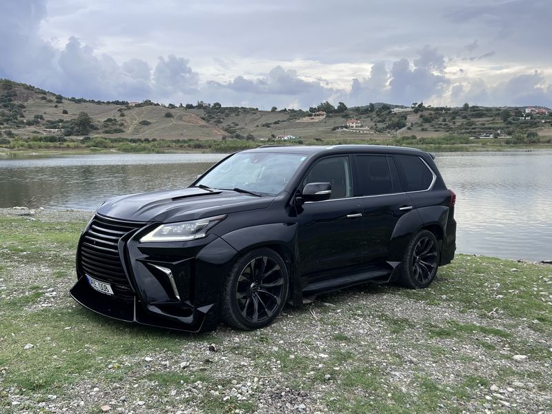 Lexus LX • 2019 • 37,000 km 2
