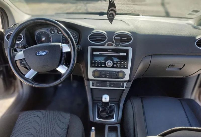 Ford Focus • 2008 • 192,000 km 3