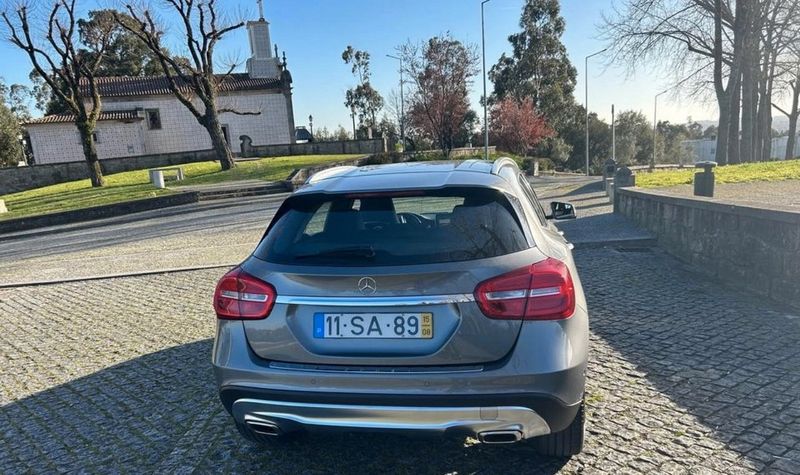 Mercedes-Benz GLA • 2015 • 90,000 km 2