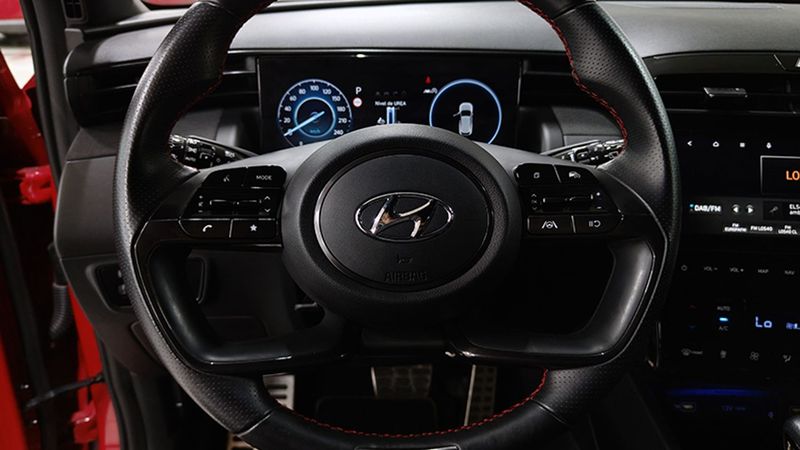 Hyundai Tucson • 2022 • 42,276 km 15