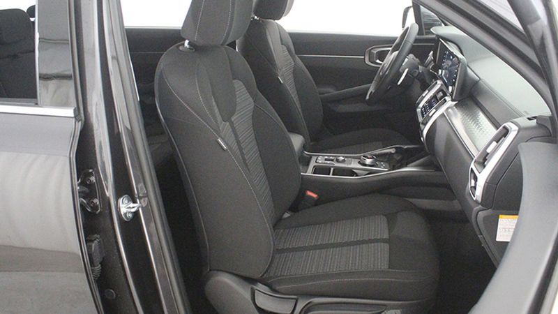 Kia Sorento • 2023 • 5,273 km 11