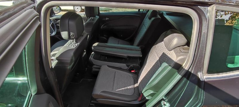 Opel Zafira • 2015 • 89,900 mi 10