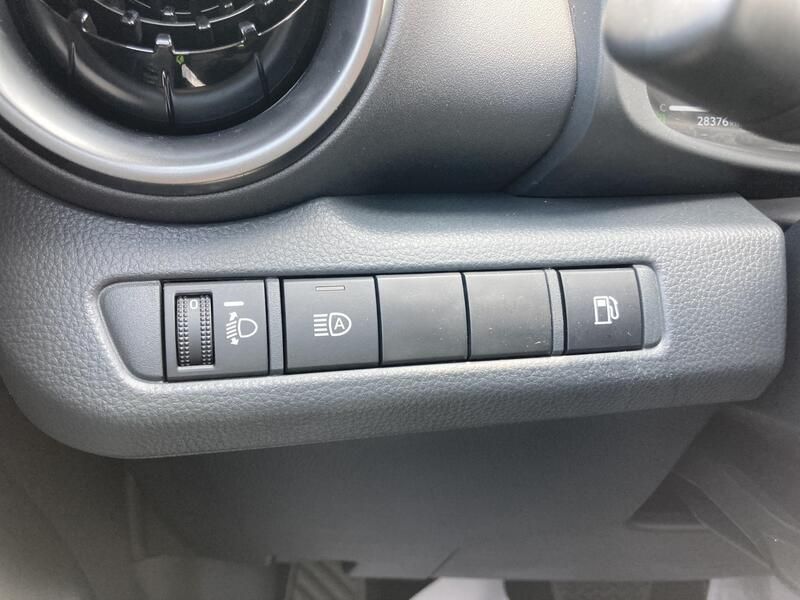 Toyota C-HR • 2024 • 28,374 km 26