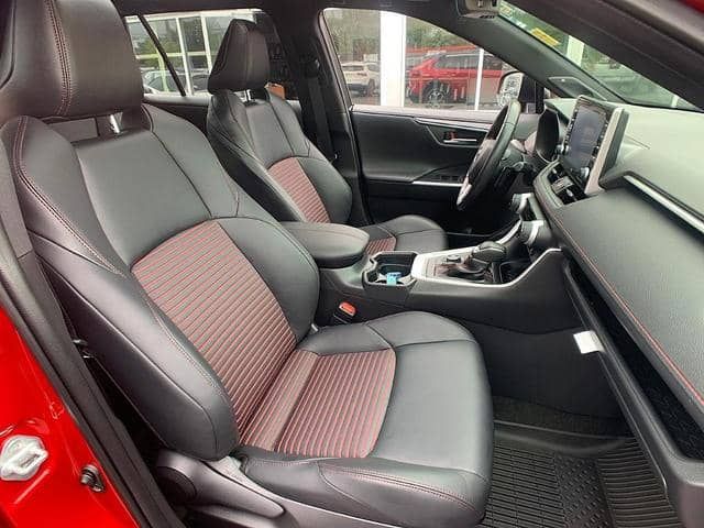 Toyota RAV4 Hybrid • 2021 • 34,500 km 14