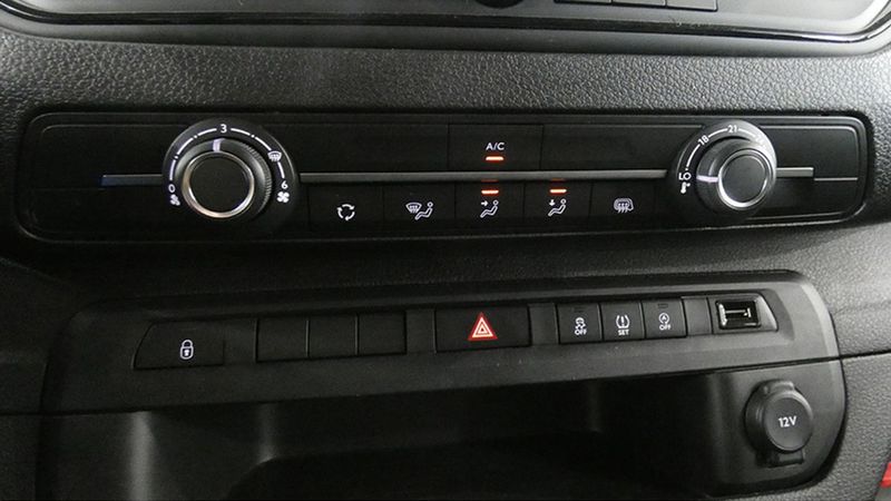 Citroën Jumpy • 2024 • 5,015 km 20