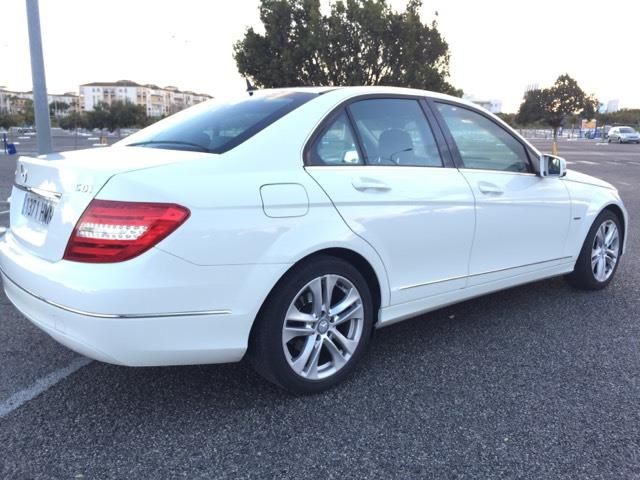 Mercedes-Benz 200 D • 2013 • 209,000 km 6