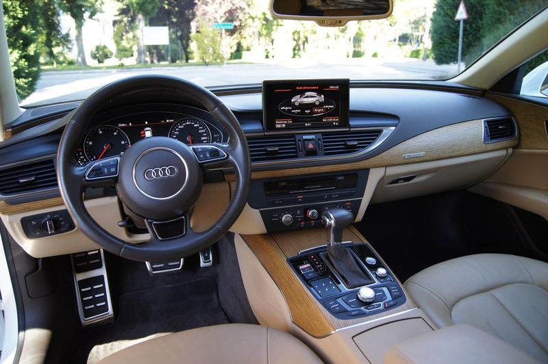 Audi A7 • 2012 • 177,000 km 10