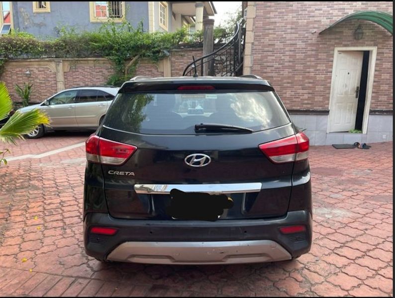Hyundai Creta • 2018 • 120,000 km 3