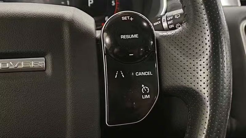 Land Rover Range Rover Sport • 2018 • 97,068 km 13