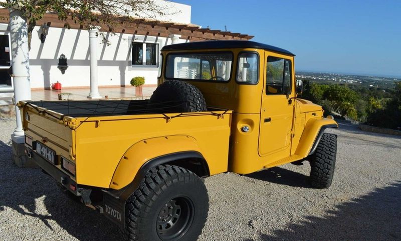 Toyota Land Cruiser • 1981 • 259,000 km 5