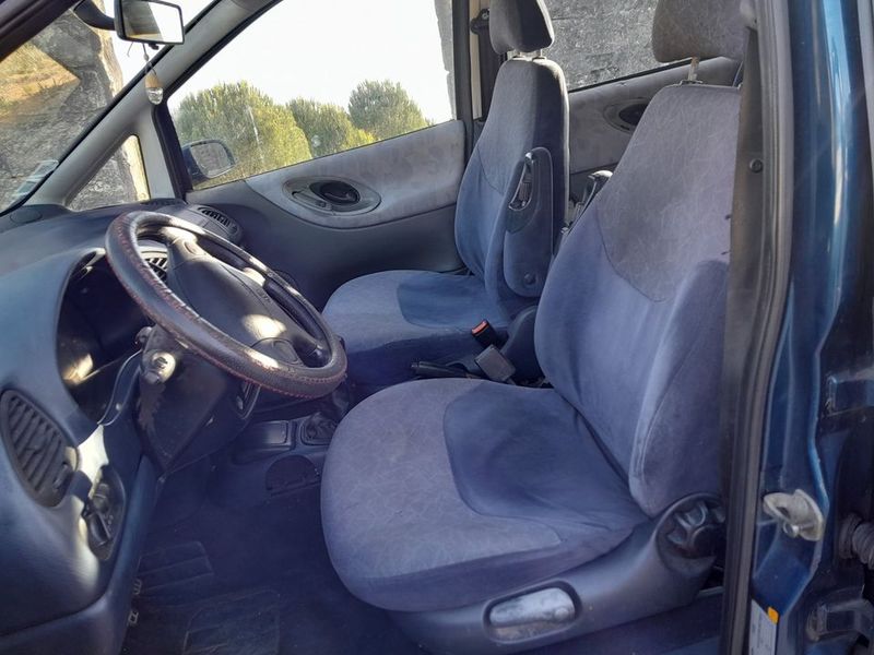 Ford Galaxy • 1998 • 274,000 km 4