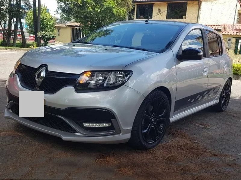 Renault Sandero • 2017 • 90,000 km 1
